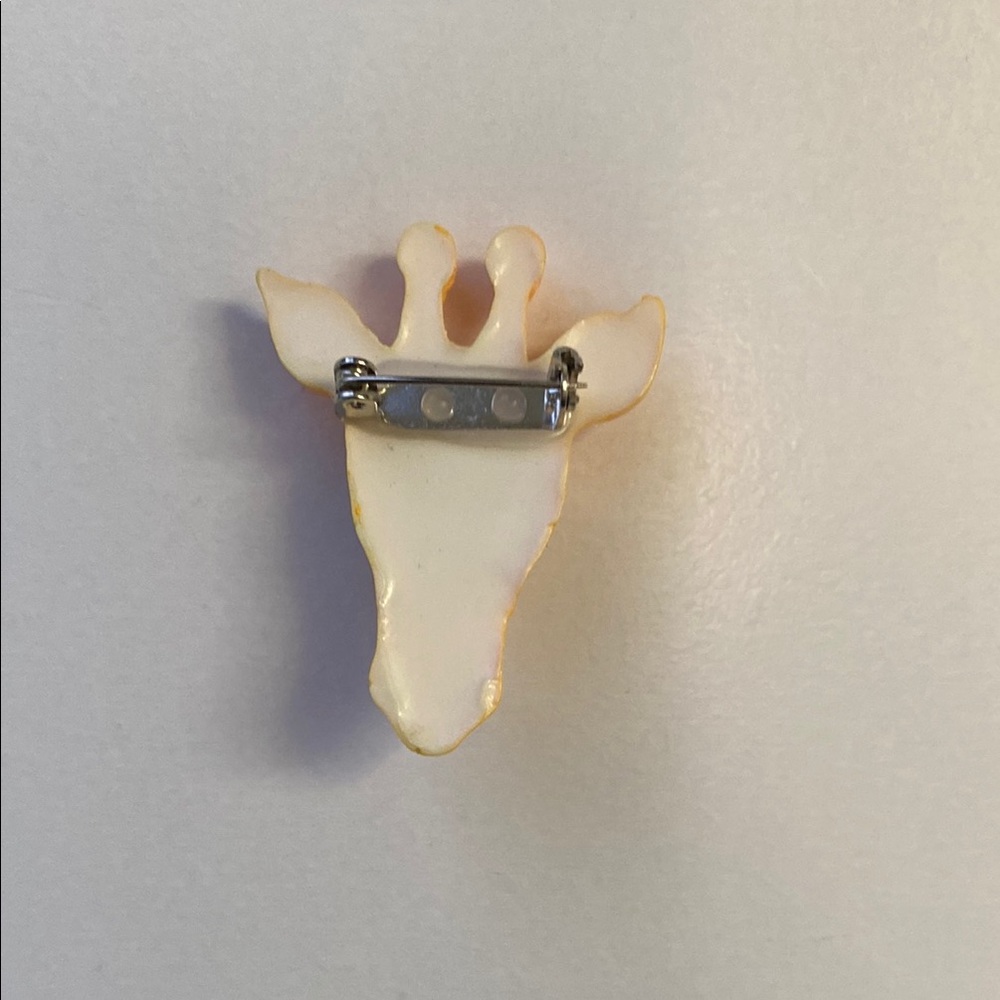 Orange Giraffe Accessory - Picture 2 of 2